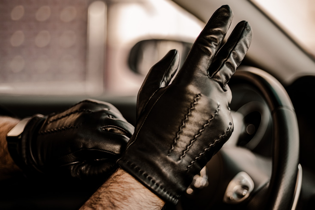 Are leather gloves warm? A Complete Guide to Their Benefits